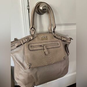 Coach Madison Lindsey Embossed Exotic Pocket Satchel Tote A1220-19635 Taupe